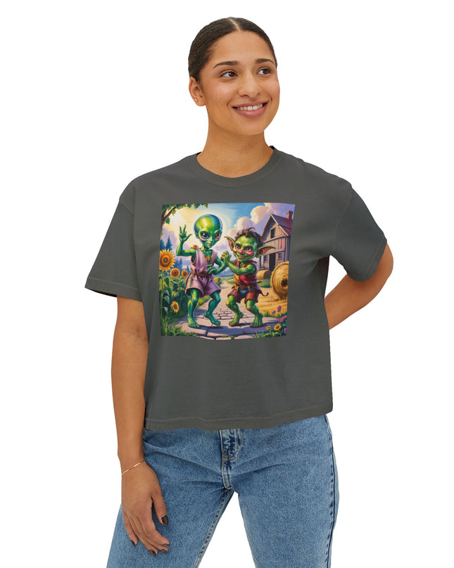 Cute Alien Graphic Women's Boxy Tee, Casual T-Shirt for Fun Vibes