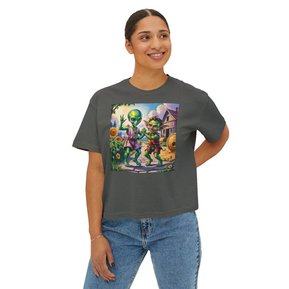 Cute Alien Graphic Women's Boxy Tee, Casual T-Shirt for Fun Vibes