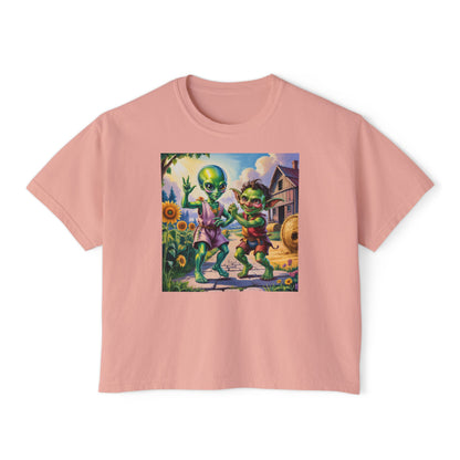 Cute Alien Graphic Women's Boxy Tee, Casual T-Shirt for Fun Vibes