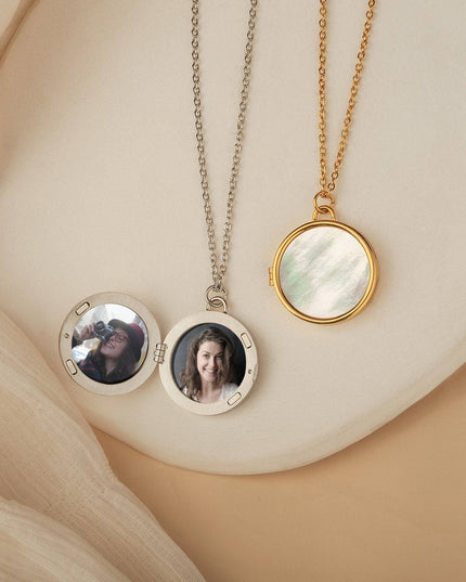 Personalized Magnetic Shell Photo Locket Necklace - Name Engraved Pendant