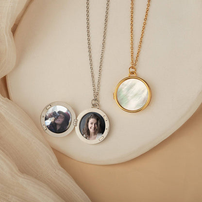 Personalized Magnetic Shell Photo Locket Necklace - Name Engraved Pendant