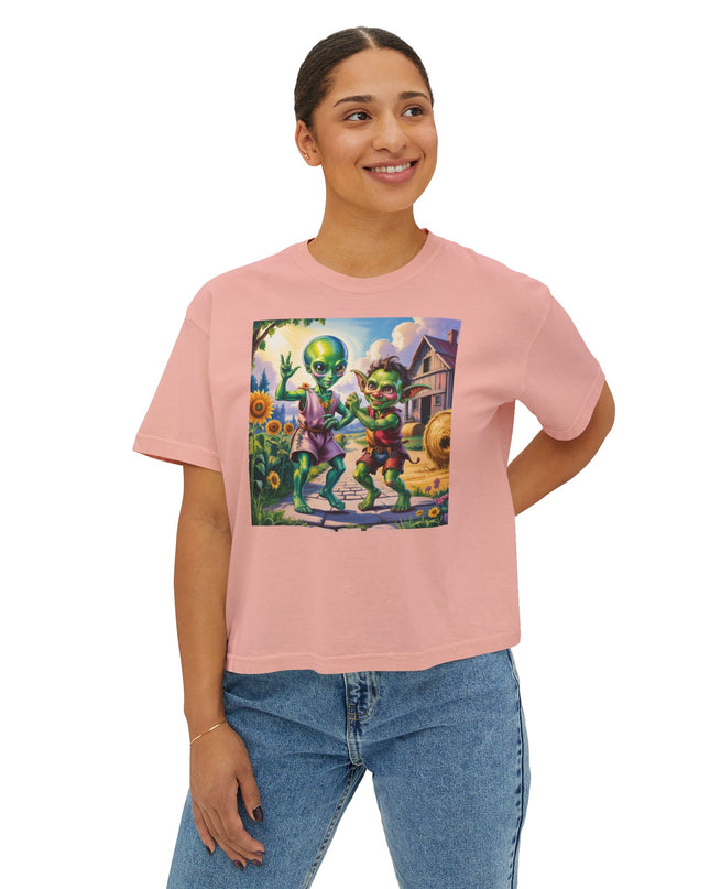 Cute Alien Graphic Women's Boxy Tee, Casual T-Shirt for Fun Vibes