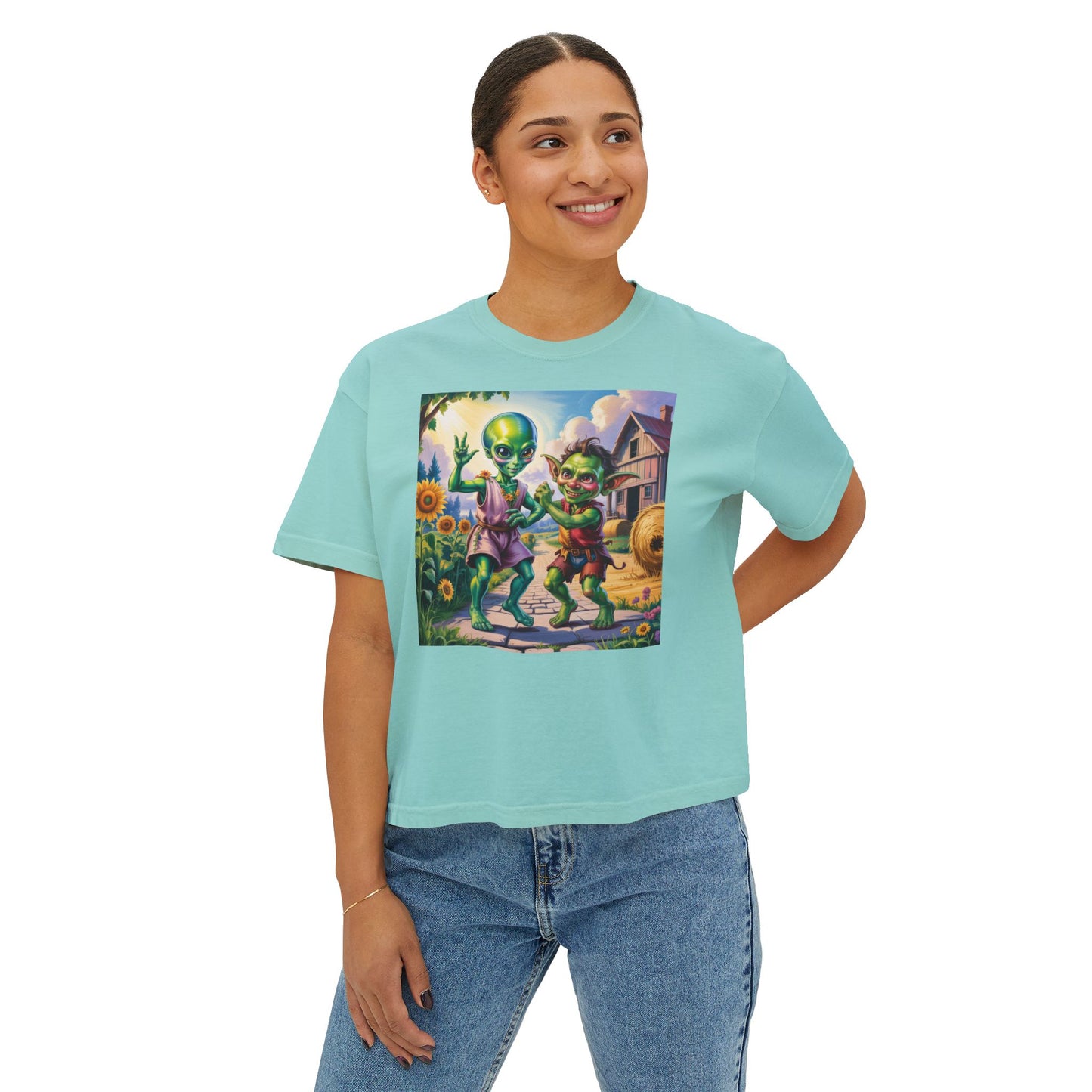 Cute Alien Graphic Women's Boxy Tee, Casual T-Shirt for Fun Vibes