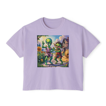 Cute Alien Graphic Women's Boxy Tee, Casual T-Shirt for Fun Vibes