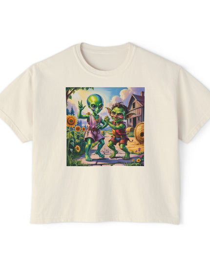 Cute Alien Graphic Women's Boxy Tee, Casual T-Shirt for Fun Vibes