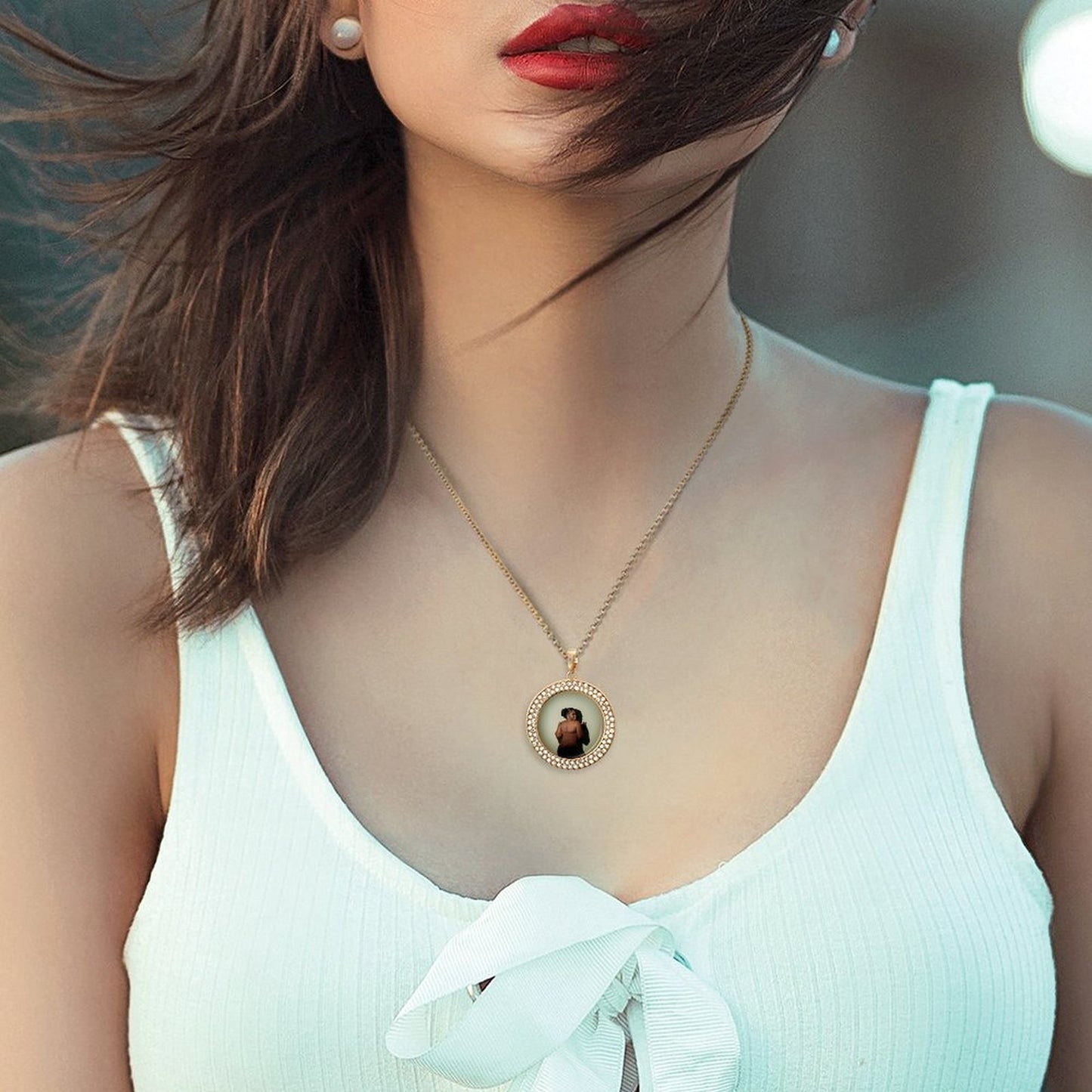 Rhinestone-Embellished Necklace(Partial Printing)